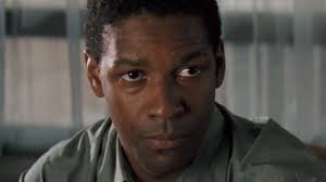 TIL That Denzel Washington chose to cut an interracial kiss from his 1995  movie "Virtuosity" because he thought it would hurt the movie's box office.  : r/todayilearned