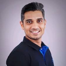 Eloise Hyatt's Instagram, Twitter & Facebook