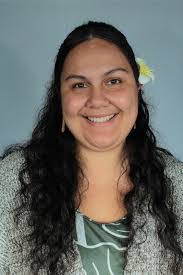 Sandi Khine's Instagram, Twitter & Facebook