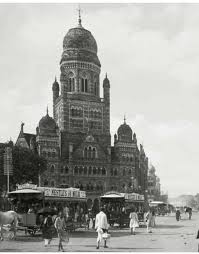 This beautiful aerial shot of Mumbai ...