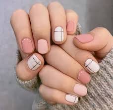 Unas Cortas Decoradas Mejores Disenos Y Tendencias Actuales Actuales Cortas Decorados Para Unas Cortas Manicura Para Unas Cortas Diseno De Unas Tumblr
