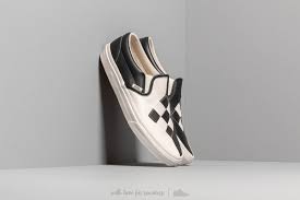 Free uk delivery at clinkards. Men S Shoes Vans Classic Slip On Woven Leather Checkerboard Footshop