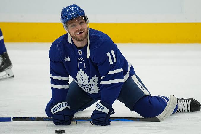 Leafs re-sign forward Max Domi, D Timothy Liljegren | Reuters