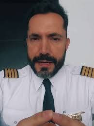 Quieren que haga más videos así? #panama #pilotoscomerciales #panama...