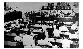 Pada masa demokrasi liberal dalam indonesia, susunan kabinet yang menjalankan roda berakhirnya kekuasaan kabinet disebabkan oleh pertentangan dari masyumi dan pni atas semua itu disebabkan karena rasa ketidakpuasan akibat alokasi dana dari pusat ke daerah yang tidak. Sistem Politik Ekonomi Demokrasi Parlementer Bag 1 Xii Quizizz