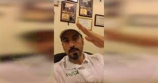 سنابات احمد الشقيري يجاوب بعض الاستفسارات حول برنامج قمره و خواطر Baseball Cards Baseball Sports