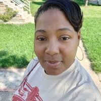 Sarah Cage's Instagram, Twitter & Facebook