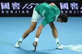 Has novak djokovic been unfairly criticised for his suggestions to tennis australia to improve quarantine conditions for his fellow players? Australian Open 2021 Novak Djokovic Zertrummert Schlager Wutanfall Im Match Gegen Zverev