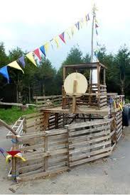 Buy This Pirate Ship Outdoor Playhouse Let Your Little Smugglers Spend A Fun Afternoon With This Pirate Ship O Avec Images Deco Exterieur Maison Jeux Camping Salle De Jeux