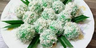 Ketika dikunyah, sensasi muncrat dari gula jawa itu memberikan ciri tersendiri dari kudapan ini. Teks Deskripsi Bahasa Jawa Tentang Klepon