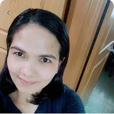 Sandra Kain's Instagram, Twitter & Facebook