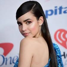 Lili carson (@Lili51598477)