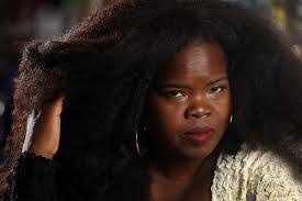 Daniel Ponder's Instagram, Twitter & Facebook