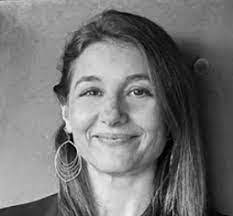 Beth Oravec's Instagram, Twitter & Facebook