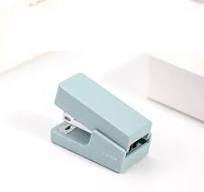 Deli Portable Manual Mini Stapler 24/6 Staple Set School Office Supply  Business Binding Tool Student Stationery Party Gift St09