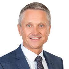 Roger Abel's Instagram, Twitter & Facebook