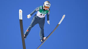 Februar 1990 in eisenach ) ist eine deutsche skispringerin. Skispringen Juliane Seyfarth Springt Schanzenrekord Und Verpasst Den Sieg
