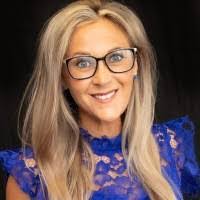 Kristy Eubanks's Instagram, Twitter & Facebook