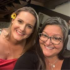 Karen Vining's Instagram, Twitter & Facebook