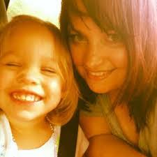 Desirae Myers's Instagram, Twitter & Facebook