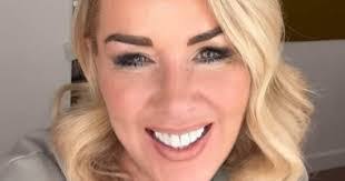 Lynette Purdy's Instagram, Twitter & Facebook