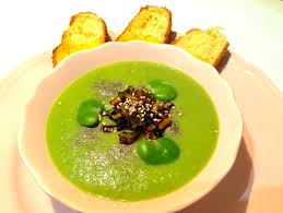 Una velluttata leggera e saporita, ottima da gustare a pranzo o cena. Vellutata Tiepida Di Fave E Porri I Murri Murr