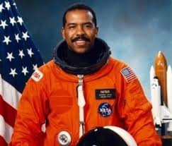 Very First African American Astronaut Harris The First African American Astronaut To Walk In Space Video History Black History Facts African History