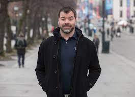 Lars monsen is a cinematographer, known for erämaan armoilla (2014), canada på tvers med lars monsen (2005) and tre brødre som ikke er. Lillebror Monsen Det Var En Ganske Macho Oppvekst Vg