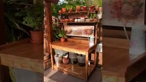 Ein ganzes dachgeschoss mit paletten ausstatten. Unser Diy Outdoor Pflanztisch Our Own Diy Outdoor Potting Bench Youtube