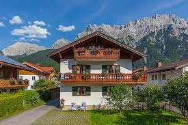 Attraktive wohnhäuser zum kauf für jedes budget, auch von privat! Herzlich Willkommen Im Landhaus Braun In Mittenwald Oberbayern Urlaub Auf Dem Bauernhof In 3 Sterne Ferienwohnungen Startseite