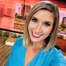 Jana Capps's Instagram, Twitter & Facebook