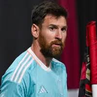 Shock move: Lionel Messi's Argentina World Cup-winning teammate negotiating  transfer to Galatasaray