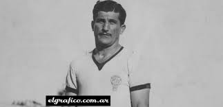 Après vingt ans d'absence, elio masantonio revient dans sa ville de gênes où le préfet de police lui. Herminio Masantonio Un Gran Caudillo El Grafico