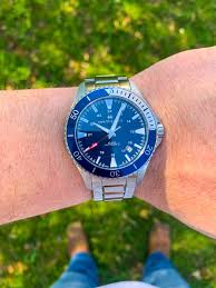 The khaki navy scuba packs a lot into the $695 price tag as a classic diver in an olive green color scheme that hits the right notes and will age pretty well, even. Hamilton Khaki Navy Scuba Automatic My Newest Piece Watches
