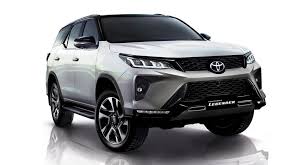 The webpage has been developed to showcase features of fortuner 4x4 (hi) only. 2021 Toyota Fortuner Hilux S 7 Seater Suv Sibling Gets A Facelift Too Carscoops