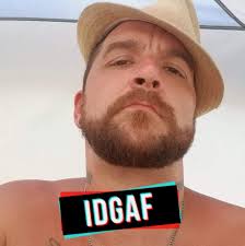 Ed Mosher died January 27, 2019. Mr. Mosher is the owner of Mosher's for  Men in San Jose since 1955. He would've been 90 in March 2019.  https://www.facebook.com/groups/121378737888537/permalink/2601393236553729?sfns=nmo