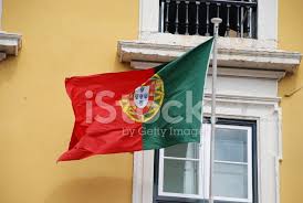 Jest najdalej wysuniętym na zachód państwem europy, od północy i wschodu graniczy z hiszpanią. Flaga Portugalii Zdjecia Ze Zbiorow Freeimages Com