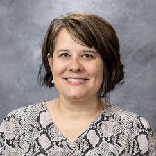 Leslie Pelham's Instagram, Twitter & Facebook