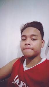 Pau Thang's Instagram, Twitter & Facebook