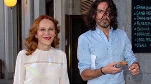 Listado de nombramientos y ceses de cargos coincidentes con la denominación casado saez luis miguel publicados en la edición digital del borme. Antonia San Juan Cambiadisiiiiima A Peor Cotilleando El Mejor Foro De Cotilleos Sobre La Realeza Y Los Famosos Felipe Y Letizia