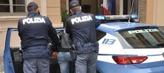 Bari, aggredisce il personale del San Paolo: 50enne arrestata e ai domiciliari