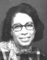 Mae White's Instagram, Twitter & Facebook