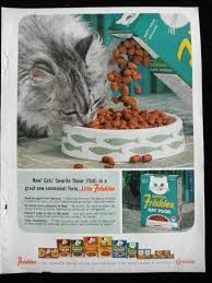 1958 Friskies Introduces The First Dry Cat Food Pet Advertising Friskies Animals