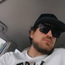 W. Kyle Crow (@therealkylecrow) • Instagram photos and videos