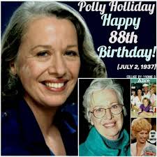 Today is Lily Tomlin's 83 Birthday ... I thought I'd take the opportunity  to post one of her greatest movies, from the 80's. 9 to 5 will always be a  classic. Dabney