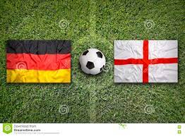 Deutschland schlägt england mit 1:0. Deutschland Gegen England Flaggen Auf Fussballplatz Stockbild Bild Von Fahne Deutschland 71747533