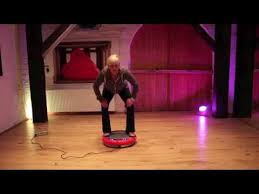 Für das rudern brauchst du die expanderbänder, die bei den meisten vibrationsplatten kostenlos mitgeliefert werden. 11 Modelle 1 Klarer Sieger Vibrationsplatten Test Rtl De Vergleich