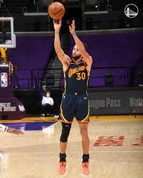 Draymond says steph should be mvp: Golden State Warriors On Twitter There Have Been Five Individual Seasons In Nba History In Which A Player Has Made 300 Threes Four Of Those Seasons Now Belong To Stephen Curry Https T Co Juqg5axttw