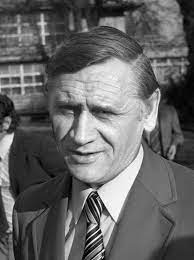 Legendarny kazimierz górski odniósł z greckimi klubami wiele spektakularnych sukcesów i był uwielbiany przez kibiców. Urodzil Sie Dla Pilki Kazimierz Gorski Dzieje Pl Historia Polski