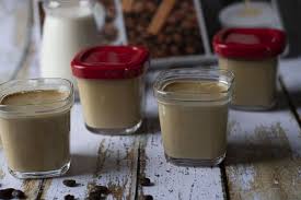 Yaourts Cremeux Au Cafe Fait Maison Litchi Vanille En 2020 Recette Yaourt Avec Yaourtiere Recette Yaourt Recette Yaourt Maison
